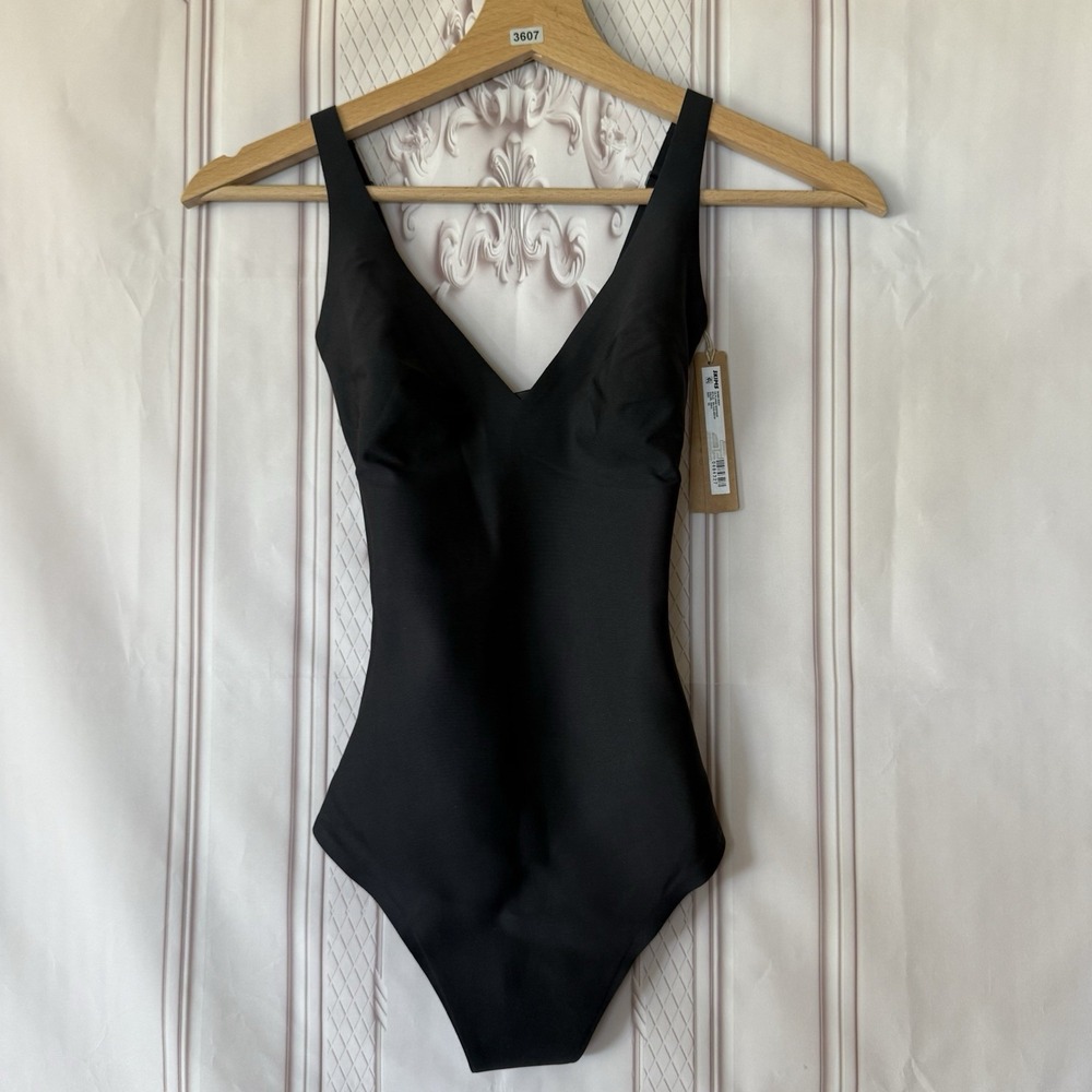 NWT SKIMS CS BODY UNLINED PLUNGE THONG BODYSUIT Onyx Black SIZE XS